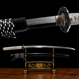 Katana Yoiyami (Acciaio T10 con Hamon)