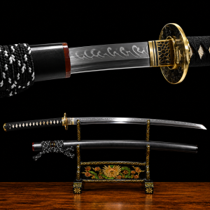 Katana Senka (Acciaio T10 con Hamon Autentico e Pelle di Razza)